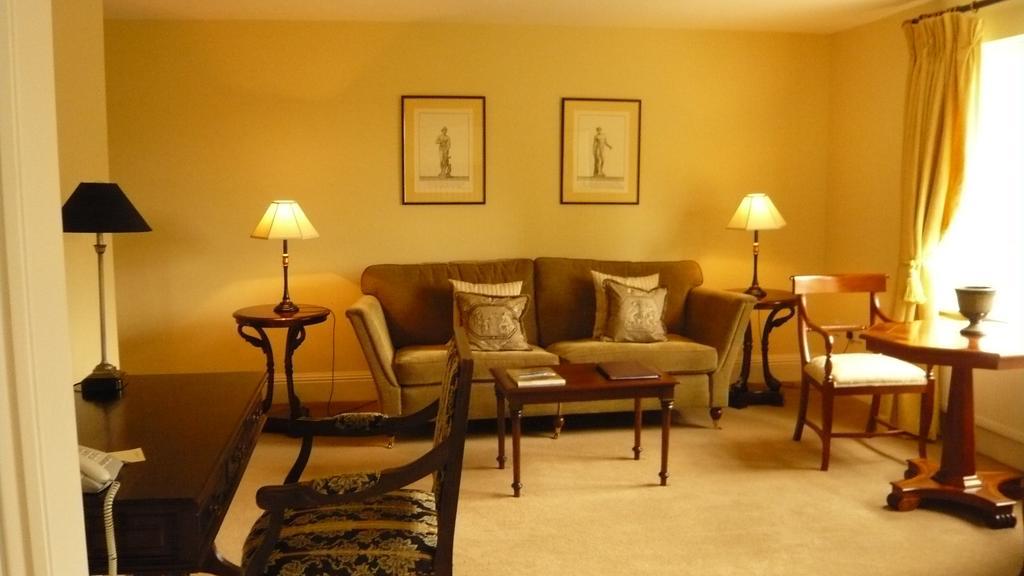 The Lake Country House Hotel & Spa Llangammarch Wells Екстериор снимка
