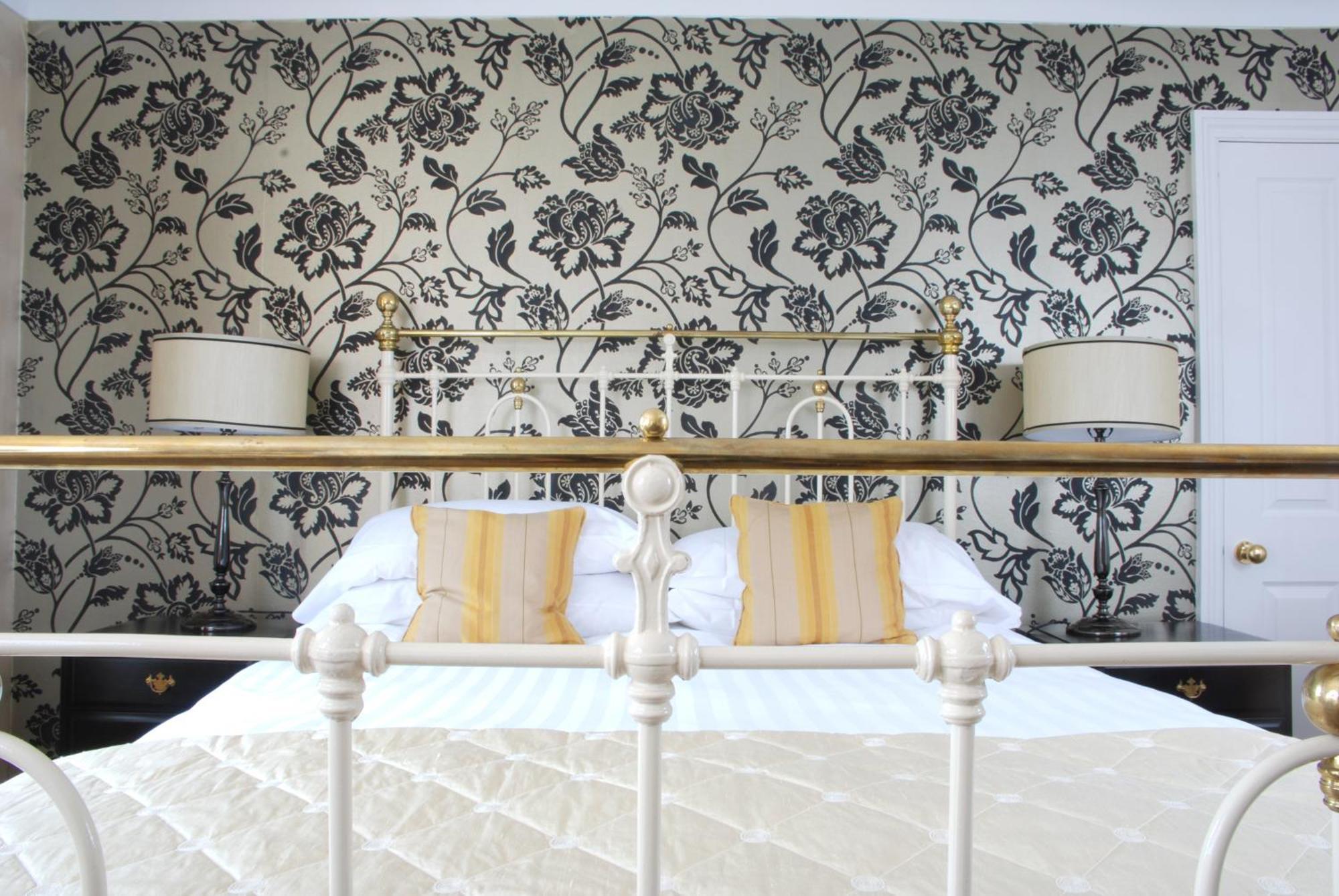 The Lake Country House Hotel & Spa Llangammarch Wells Екстериор снимка