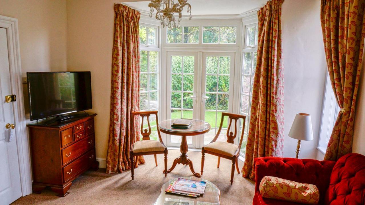 The Lake Country House Hotel & Spa Llangammarch Wells Екстериор снимка